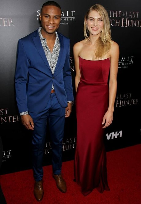 Allegra Carpenter modèle porno archive