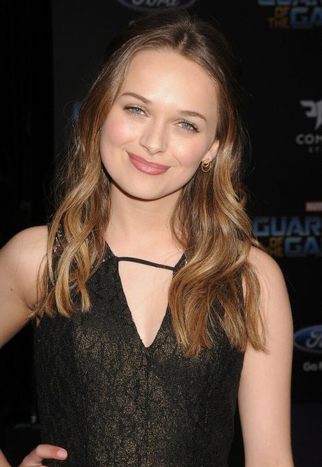 Alyssa Jirrels star du porno gratuite galeries