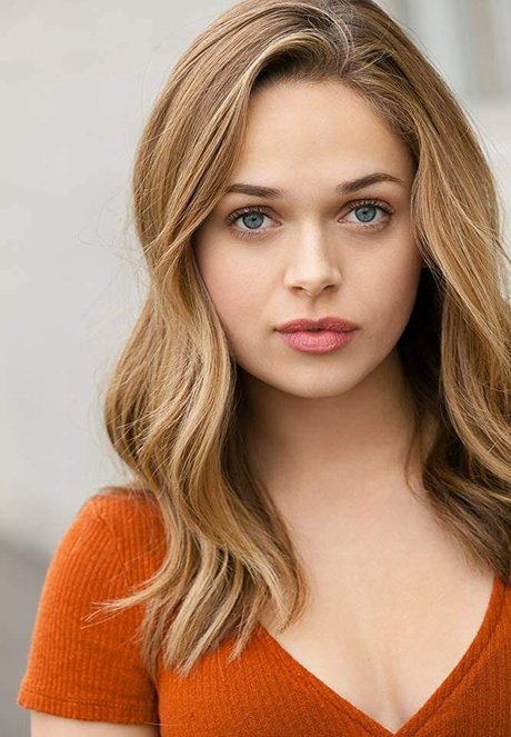 Alyssa Jirrels modèle parfait galeries