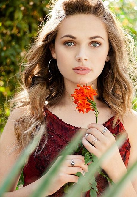 Alyssa Jirrels actrice adulte galeries