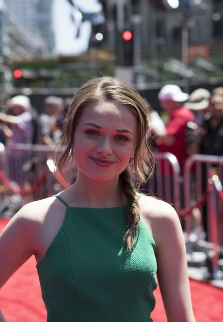 Alyssa Jirrels sexe star du porno collection