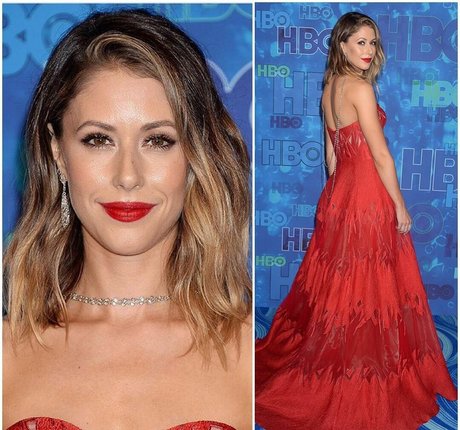 Amanda Crew star du porno en haute qualité archive