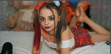 Misss Vikka modèle de sexe des photos