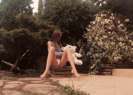 Misss Vikka modèle sexy photos