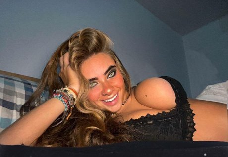 moonwolfgirl_ étoile xxx des photos