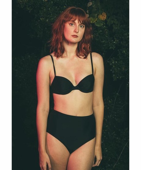 Erine Redhead_ étoile adulte collection