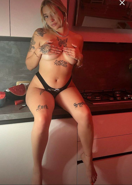 Elizabeth Sanchez modèle artistique des photos