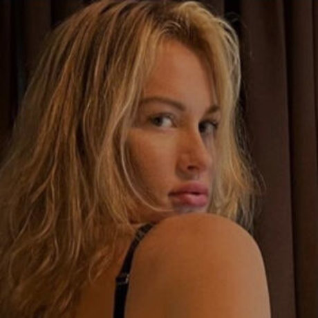 makayla halstead étoile exclusive photos