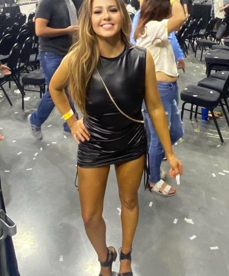 lingerie plantureuse onlyfans érotique chaud images