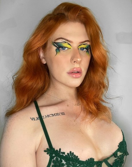 blonde en forme onlyfans xxx exclusif collection