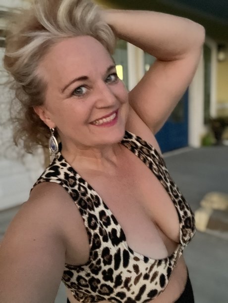 Ginger Hughes69 sexe de star du porno des photos