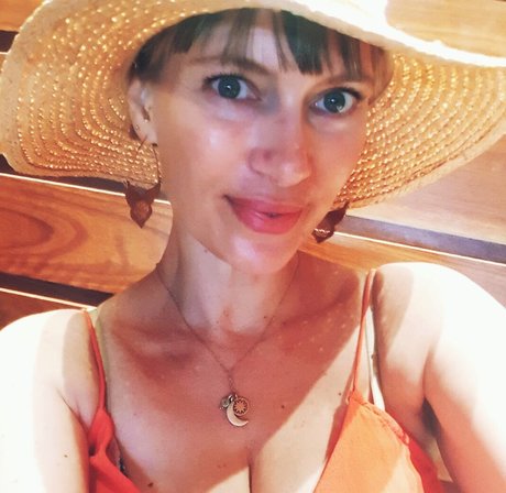 Alice Meinicke star du porno chaud des photos