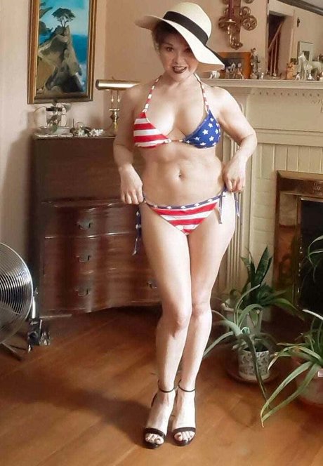 Helena Antonaccio étoile images