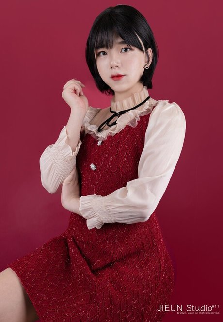 CD Jieun modèle sympa galerie