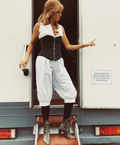 mariée onlyfans assez hd img