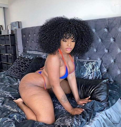 Alana Walters star du porno parfaite img