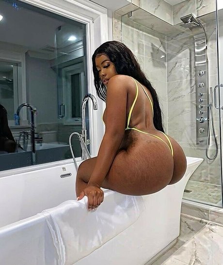 Alana Walters art de star du porno images