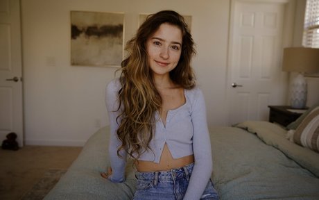 RyyFyy modèle sexy image