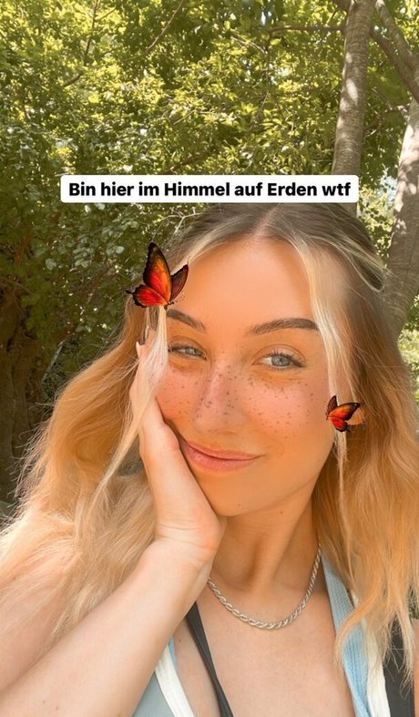 pom-pom girl asiatique onlyfans sexy meilleur photo