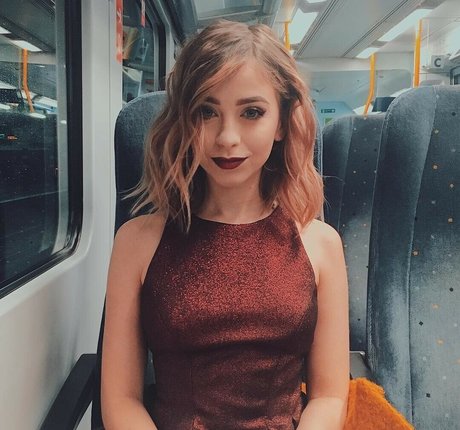 actrice onlyfans art érotique galeries