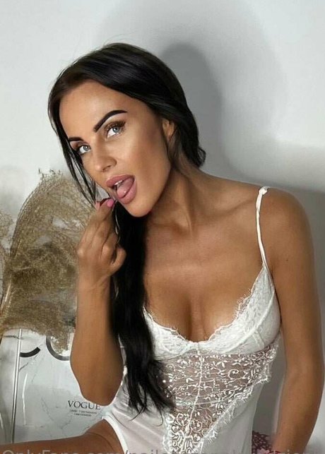 Monika Laskowska étoile nue photo