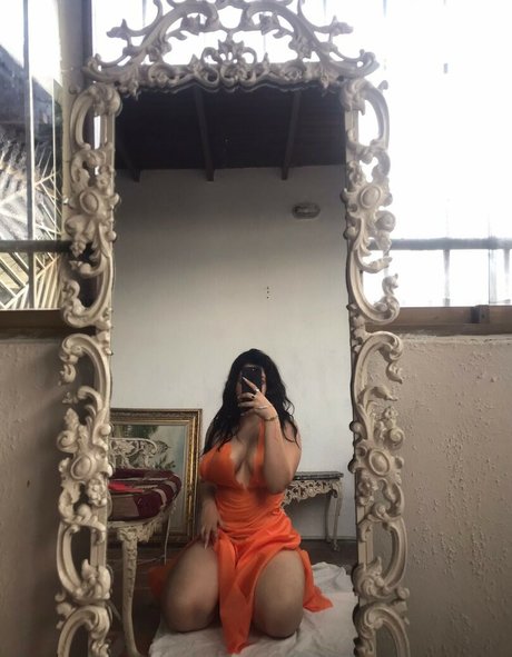 vviczsz actrice sexy images