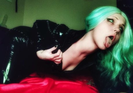 Void The Kitten belle actrice archive