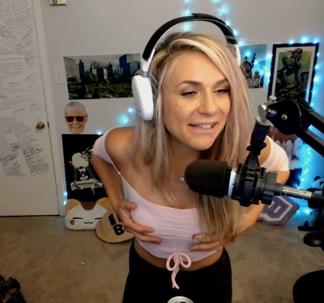 fellation mature uniquementfans magnifique parfait image