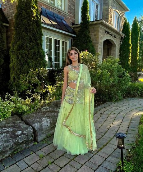 Bhavika Shah star du porno de haute qualité images