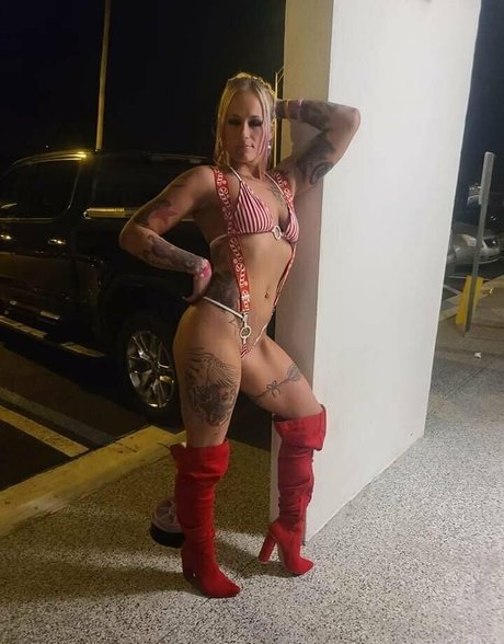 Blackwidowborga modèle porno galeries