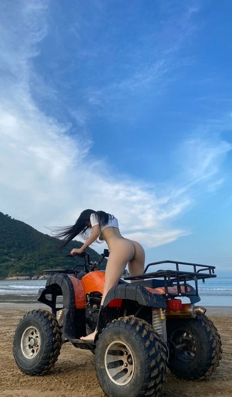 petite ébène onlyfans exclusif des photos