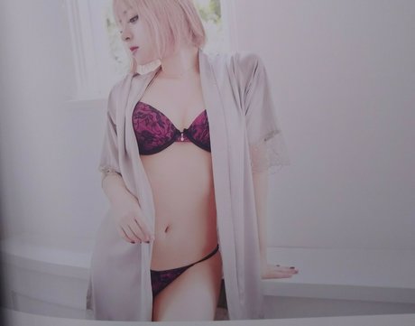 Mai Mizuhashi modèle de sexe collection