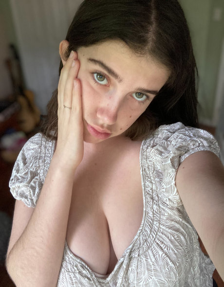 Molly Barkasy belle actrice des photos