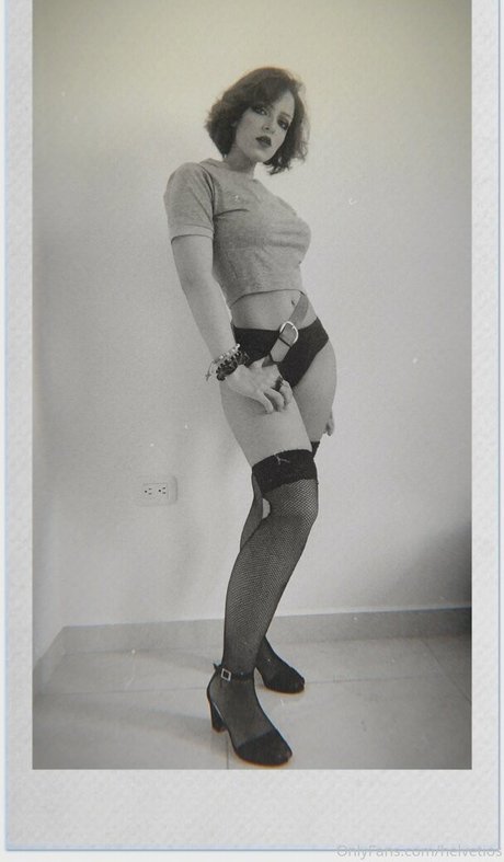 Oriana Leal belle étoile images