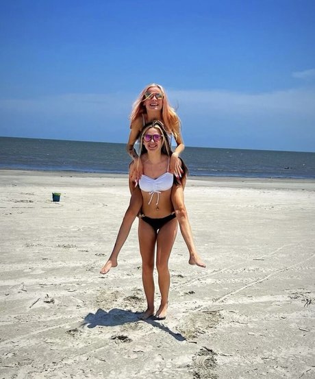 Jasmine Jade actrice de grande qualité galeries