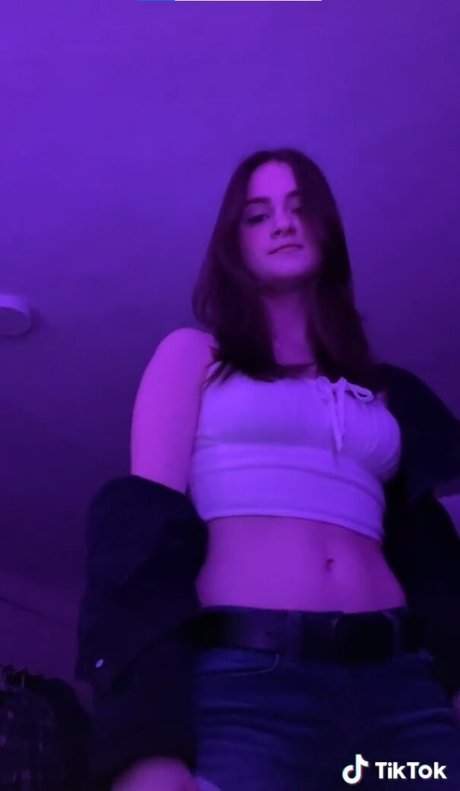 Nellie Rose modèle meilleur images