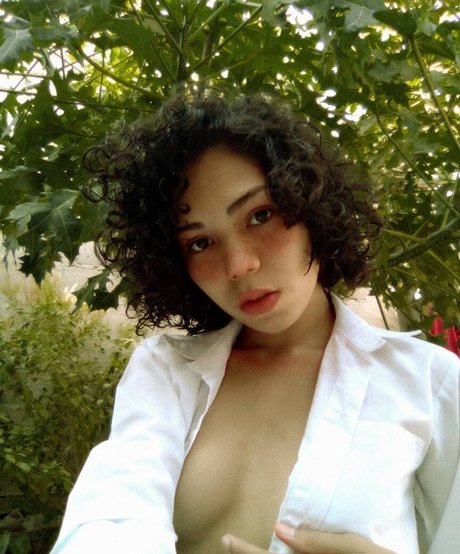 Maiyagami actrice chaude images