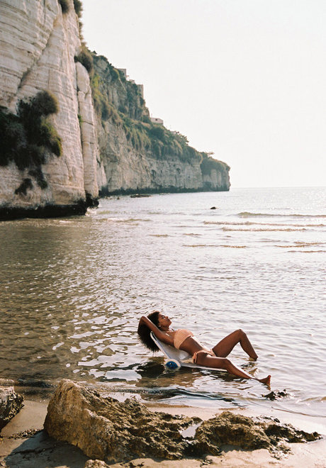 Tina Kunakey star du porno sexy galeries