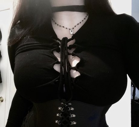 Crucifixlex top star photo