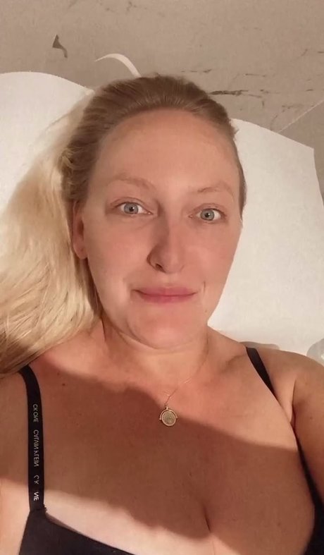 fans masculins asiatiques uniquement chaud joli image