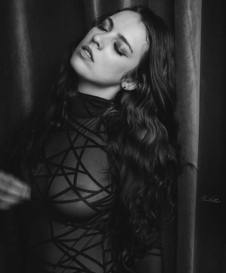 Fine Wolfanguar modèle sympa archive