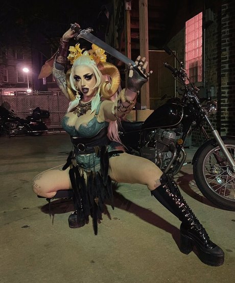 Ramona Slick star du porno gratuit photos