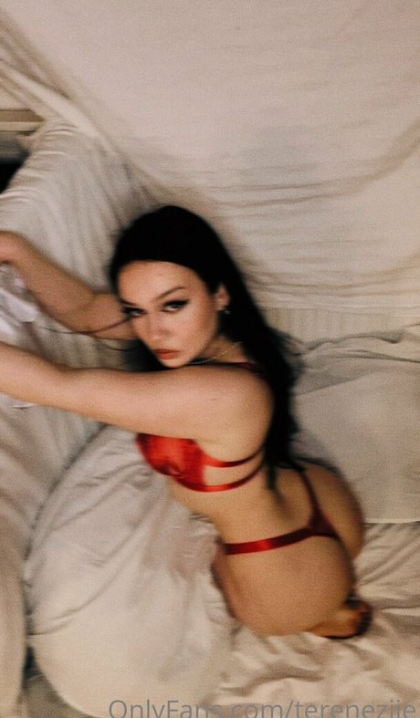 terenezije star exclusive images