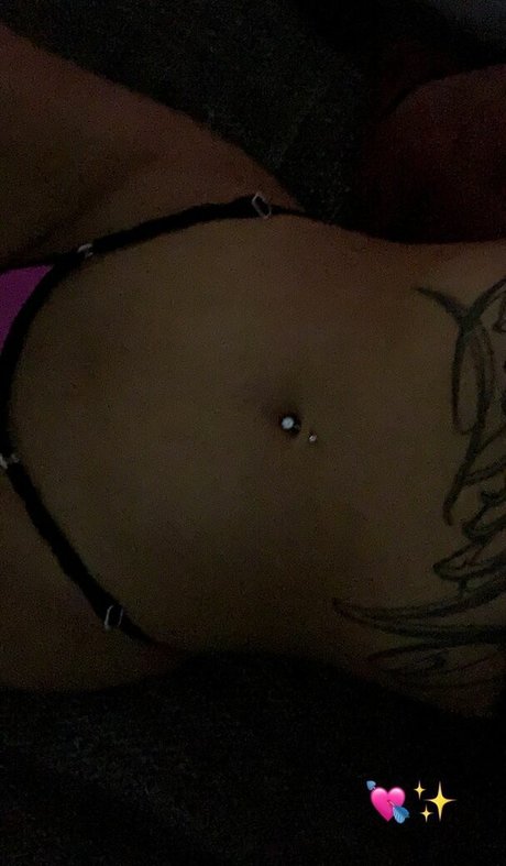 Merci Bujdoso actrice de nus des photos