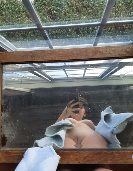 Lousyonie meilleure actrice des photos