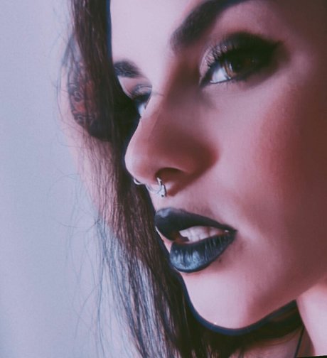 Viioletjade actrice nue photos