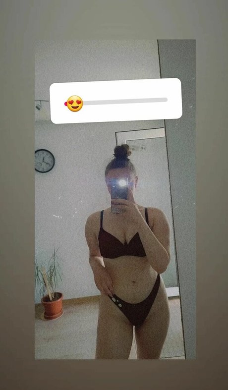 cami__316 modèle exclusif photo