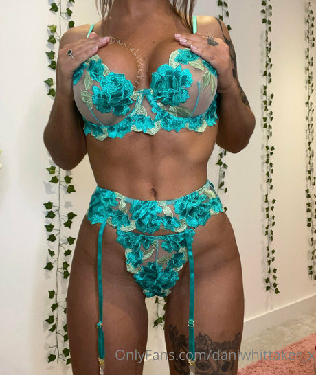 Dani Whittaker modèle pornographique image