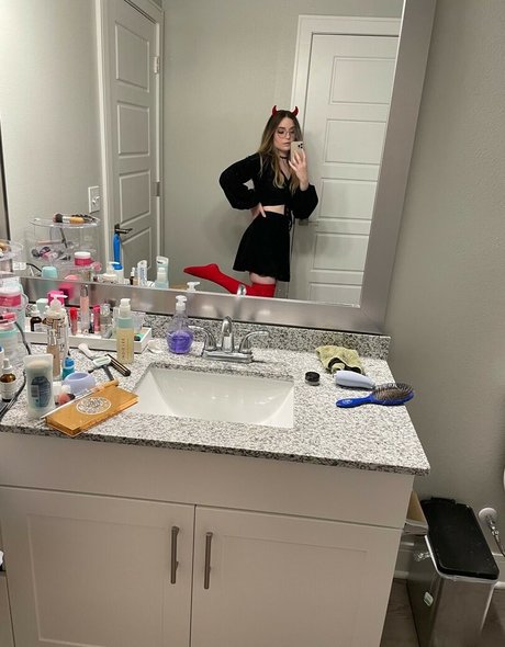 bikini nu onlyfans belle haute qualité galerie