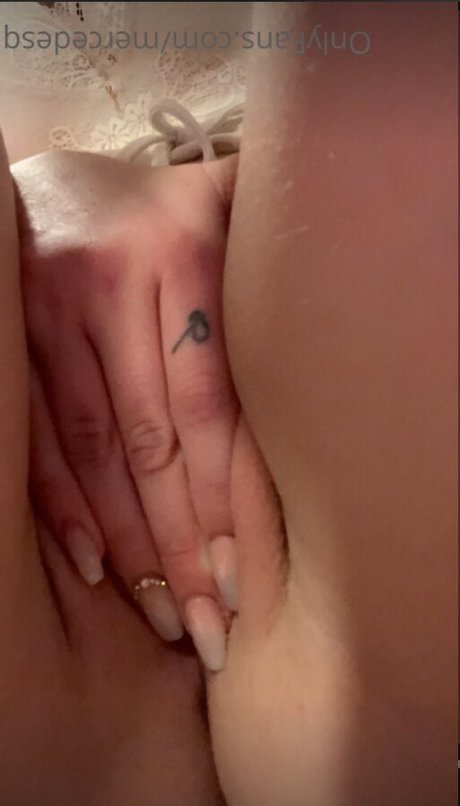 mercedesq star du porno gratuit img